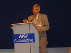 Prof. Michel Moinet, Responsable AKJ Automotive France
