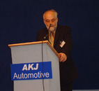 Prof. K.-J. Schmidt, Responsable AKJ Automotive